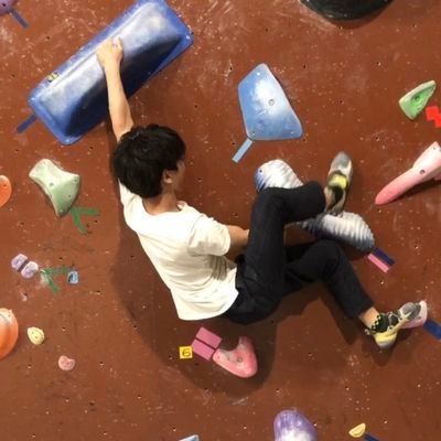 大阪公立大学クライミング部公式アカウントです。なかもずキャンパスプール横の倉庫で活動中です。主な活動内容は希望者でクライミングジムでボルダリングをすることです🧗♀️。随時部員募集中。旧アカウント→@OPU_climbing #春から大阪公立大学