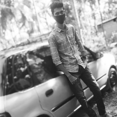 Shahid81630452's profile picture. traveller 🤘