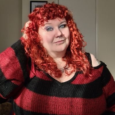 Fat lady in a not so fat world. Viking reenactor, craft minded and all around geeky lady of doom.