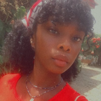 Artbynife's profile picture. • Self taught Artist 👩🏽‍🎨• creative space