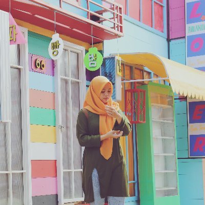 Jadilah orang yang bermanfaat untuk orang lain
