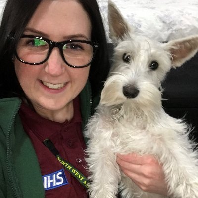 MH Nursing Lecturer @Salforduni | Mental health nurse with @NWAmbulance | PhD student looking at student mental health | Hen and Schnauzer Mum 🐓 🐶 🐾 🚑 🎓✌️