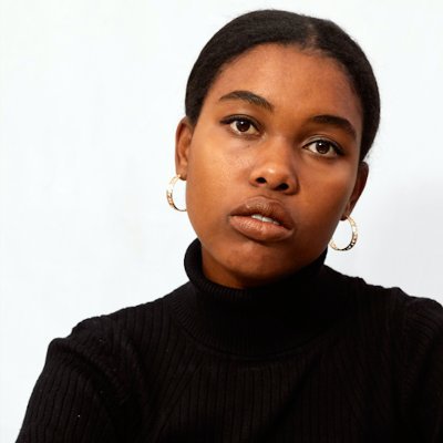 I am an artist who is passionate about the whole process of photography. People | Products
Bookings: makesaarts@gmail.com