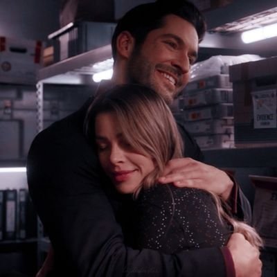 luciithedevil's profile picture. His reign begins. ⚡
#lucifan