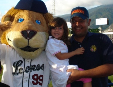 leopinalaurens's profile picture. 