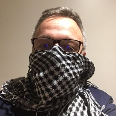 SebChristow's profile picture. Wyłącznie prywatny profil. Trochę sarkazmu, trochę przemysleń, sporo dystansu do siebie i świata.