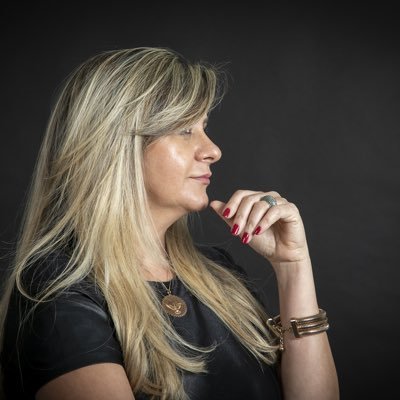 eleonorabarbos's profile picture. 💰 Realizo seu sonho do imóvel ou carro sem juros 💰Carro por assinatura ✍️ 🌟 Seguros🍀 consórcios há 19 anos 🌟 Porto Elite Blue ⤵️