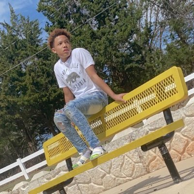 Forreign10's profile picture. 