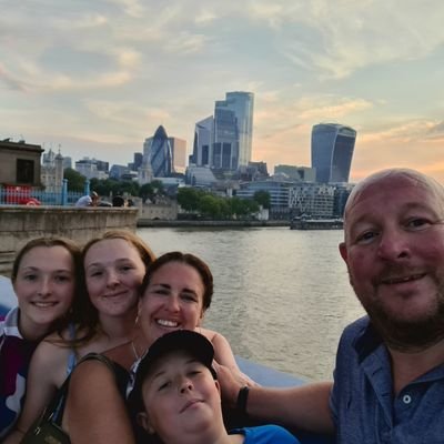 markgat13's profile picture. Liverpool Fan, enough said.