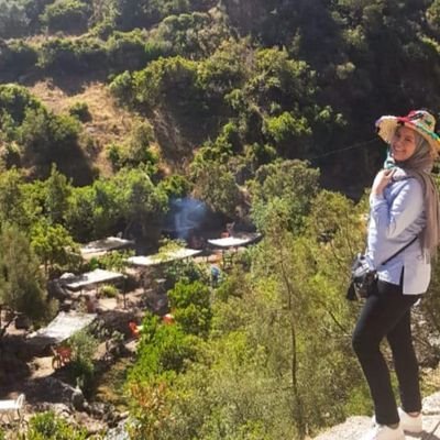 !¡ الجَاذبية الحَقيقية لِلمرءِ ~ لا َتنبع من الشَّكلِ الظاهر ، وإنَّما من جَمالِ الرُّوح ، وصَفاءِ النَّفسِ ، وحُسْن الخُلق .