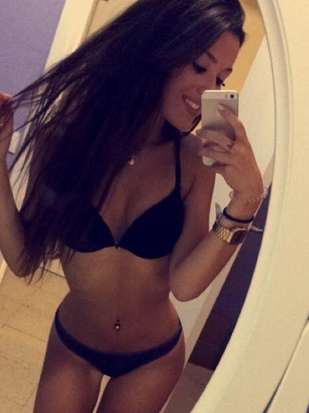 I love meeting new people.Follow me, and I´ll send you all the photos you want 👙👄😋