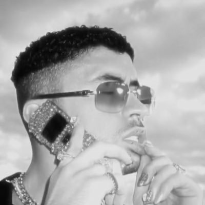 idontgetit_next's profile picture. Antisocial💚