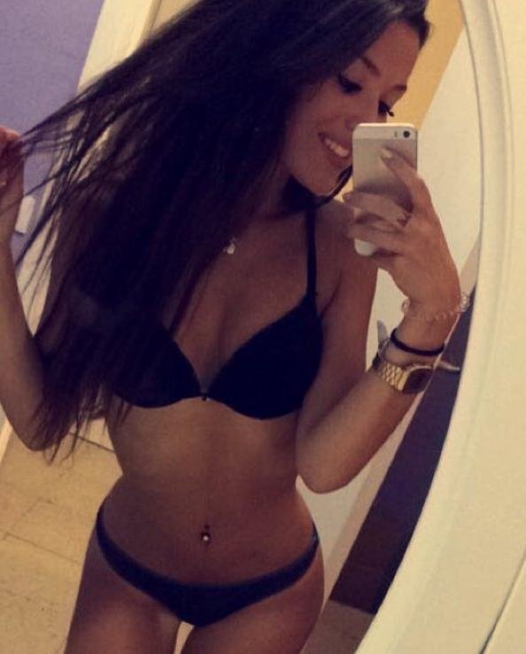 Michelle_85493's profile picture. Do you want to get my hottest photo? Follow me quickly, and I´ll send it to your Direct  😊🍓🍑