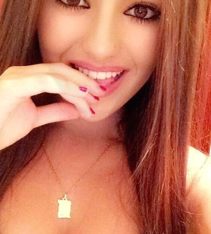 Im a sexy girl whose looking to meet fun and curious people.Follow me and receive my hot photos in Direct 🎀😜😍