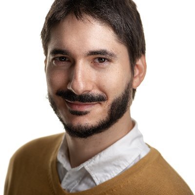 andreipopovici's profile picture. Guess I'm a photographer? 🤷‍♂️