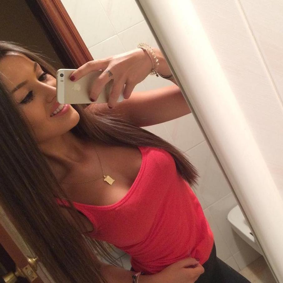 Are you bored ? Do you want to meet a hot girl ? Add me,I´ll send you a very special gift in direct! 🍓👄👙
