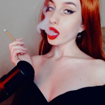 😈 Powerful Mistress 😈  🦶Footfetish Goddess🦶 🫦Hypnosis and Mindfuck Master🫦 🤑 Findom Brat 🤑  💦chaturbate, fansly, iwc💦