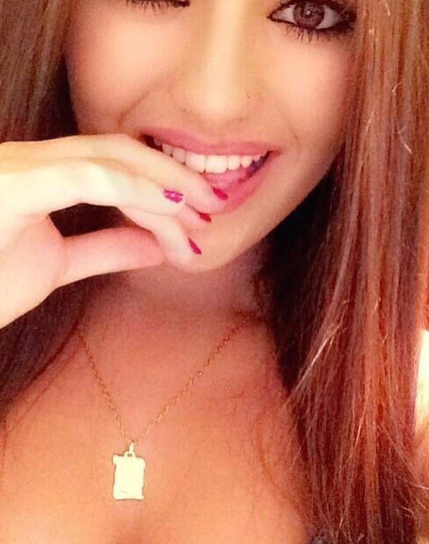 Are you bored? Want to meet a beautiful girl? Add me to receive a very special gift! 👄💘👙
