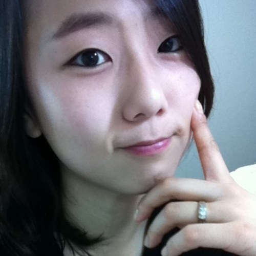 sophie2267's profile picture. '결국엔 다시 찾게되는, 서울도 누군가에게는 그런 도시가 될 수 있도록 ^.^'