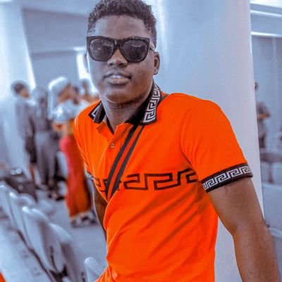 Santosdc14's profile picture. love something #symbolic#