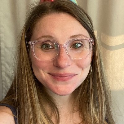 ladymaidos's profile picture. • wife • mom •