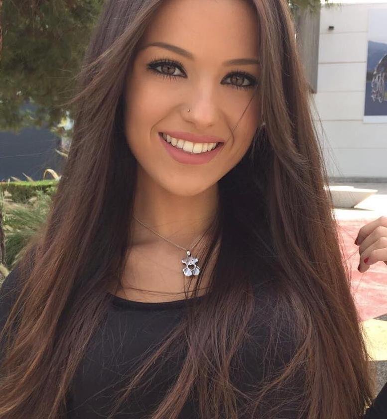 Do you want to get my hottest photo? Follow me quickly, I´ll send it to your Direct 💖💝👄