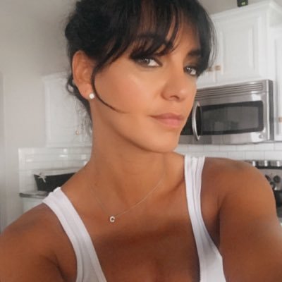 ClarinhaAntonia's profile picture. “Everything carries me to you, as if everything that exists, aromas, light, metals, were little boats that sail toward those isles of yours that wait for me.”