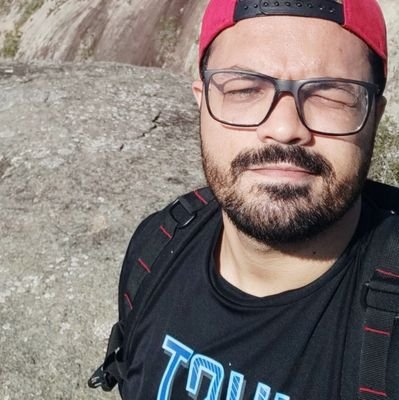 Aluno da escola de Nerdisses e suas Tecnologias - Capixaba - Treinador Pokémon nas horas vagas - Hufflepuff