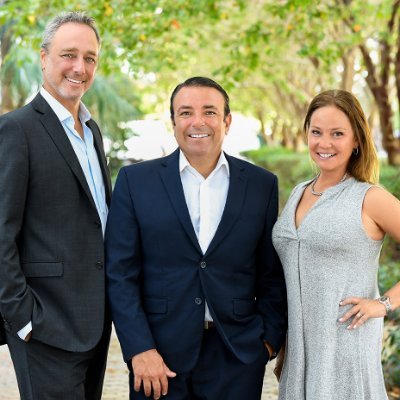 NEW YORK to MIAMI
Miami Real Estate Advisors
David & Elise & Harvey
#SMGatCompass #212to305