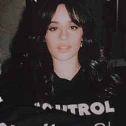 Laurmila 🏳️🌈
AllyCotoco 😻
DinahQueen 👑
Manibear 🤩
