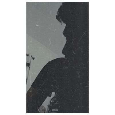 Raunak63009474's profile picture. 𝑭𝒊𝒏𝒆𝒔𝒔𝒊𝒏𝒈 𝒎𝒚 𝒕𝒉𝒐𝒖𝒈𝒉𝒕𝒔 𝒊𝒏𝒕𝒐 𝒘𝒐𝒓𝒅𝒔 𝒊𝒔 𝒎𝒚 𝒍𝒊𝒇𝒆.. 𝒓𝒆𝒔𝒕 𝒂𝒓𝒆 𝒉𝒊𝒔𝒕𝒐𝒓𝒚🙃