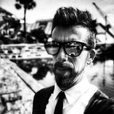 Founder & CEO @ComIO_FR - Public Relations Agency for #startups // #FatherLevel3 #entrepreneur #IronManTriathlete, #UltraTrailer, #outdooraddict