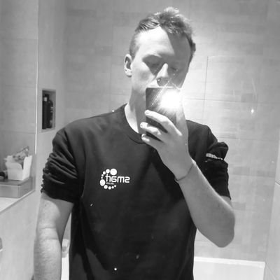 Montysavage5's profile picture. Arsenal fan so my life doesn't need more stress.