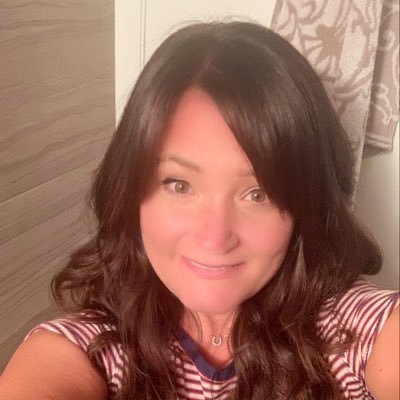 JulianneDeS103's profile picture. 