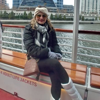 rouxcc's profile picture. Teacher