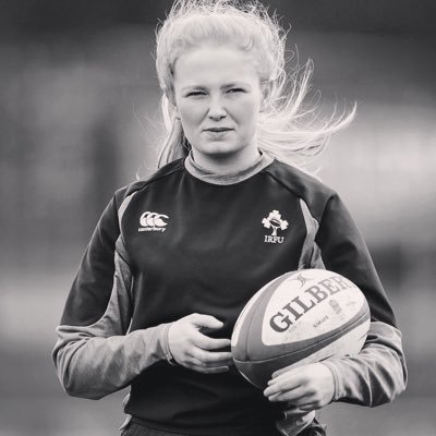 Stands besides scrums and throws 🏉☘️ | Physiotherapist 🏃‍♀️ | Coach 📢 | PhD candidate Trinity College Dublin 🎓🔬