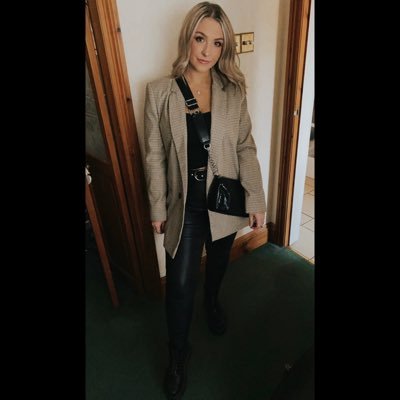 EmilyMCasey_'s profile picture. 27 • Nursery Nurse, Lincoln County Hospital