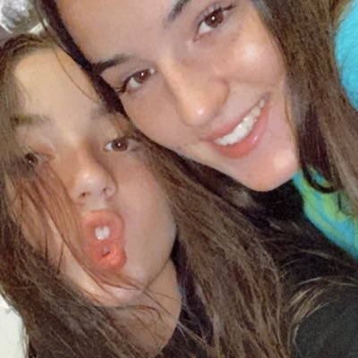 saarafdezc's profile picture. 💌