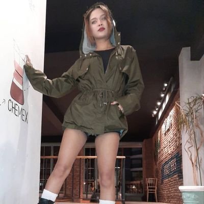 Seewaay1's profile picture. Umarım Bir gün Burada Ünlü olurum herkes gibi... Hayallere adım adım vazgeçmek yok ♥️🙋