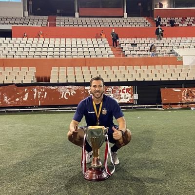 marcaquilue's profile picture. Entrenador específic de porters | Ex: @UAHorta. Actualment: @CELHoficial | Graduat CAFE en INEFC-BCN |
Màster en professorat d' EF |