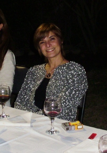 Especialista en Educación y Nuevas tecnologías (FLACSO). Coordinadora del Servicio de Educación a Distancia de la Facultad de Ciencias Medicas. UNCuyo.