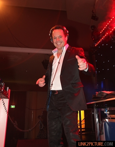 thedjdre's profile picture. 