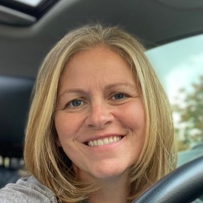 Mom, Wife, Elementary Librarian , EdTech Addict, Quilter, Lego MindStorms, Seesaw Ambassador, OK State Alumni