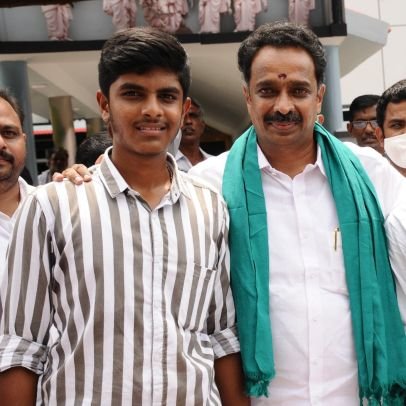 VKMONISHKUMAR1's profile picture. 