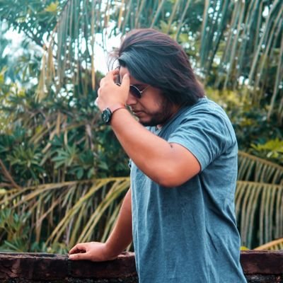 Devkundu's profile picture. vlogger | #kolkatatale
podcasting @kolkatar satkahon
📩 debanjankundu2012@gmail.com