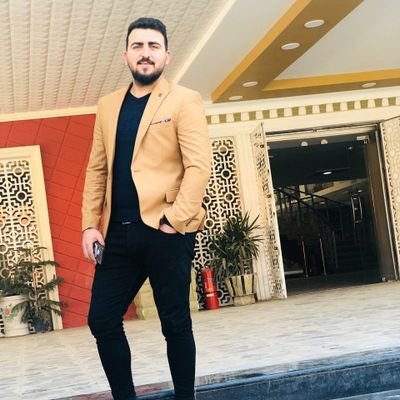 إن من يحترم نفسه فلا بد أن يتعرض للوقاحات وأن تناله الإهانات !
#حمزه