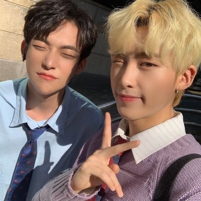 aweekspainn's profile picture. she/her || 20 || @aweek_official