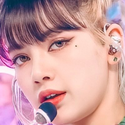 My life is LISA 🌟🦄 ⁰³²⁷