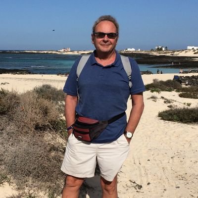 Cheshire based Yorkshireman. Socialist. Ex NHS. 💙 Grecophile.Mad about music, sport. Glass half full sort of person.