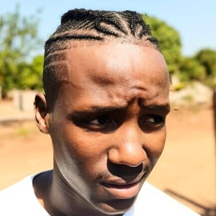 KDe100k's profile picture. De 100k